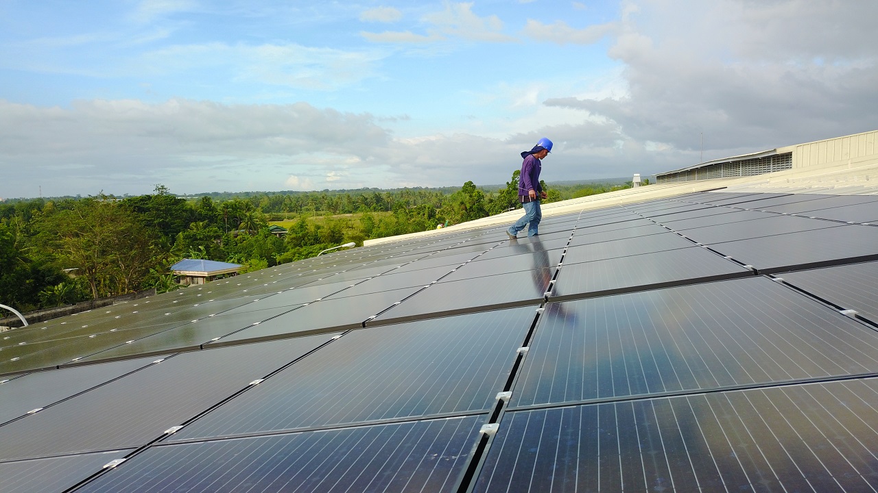 THE PHILIPPINES: WALKING TOWARDS THE RENEWABLE ERA