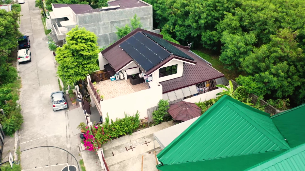 ANOTHER ELECTRICITY HIKE THIS MONTH. WHO DO YOU CALL? SOLARIC!