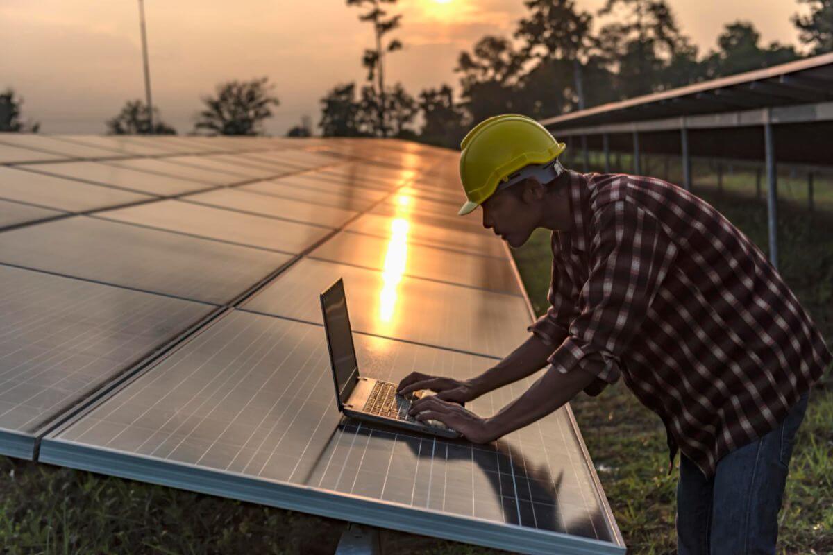 What are the Best Practices for Solar Power and Grid Integration