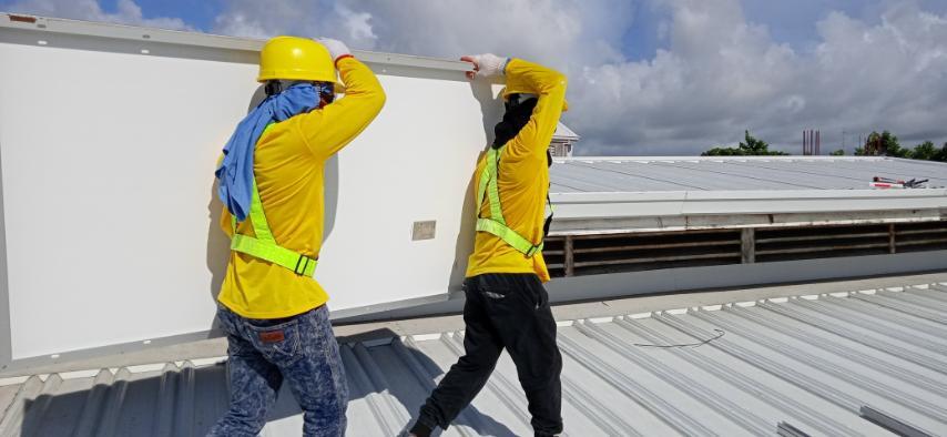 Solaric's hardworking employees on the job