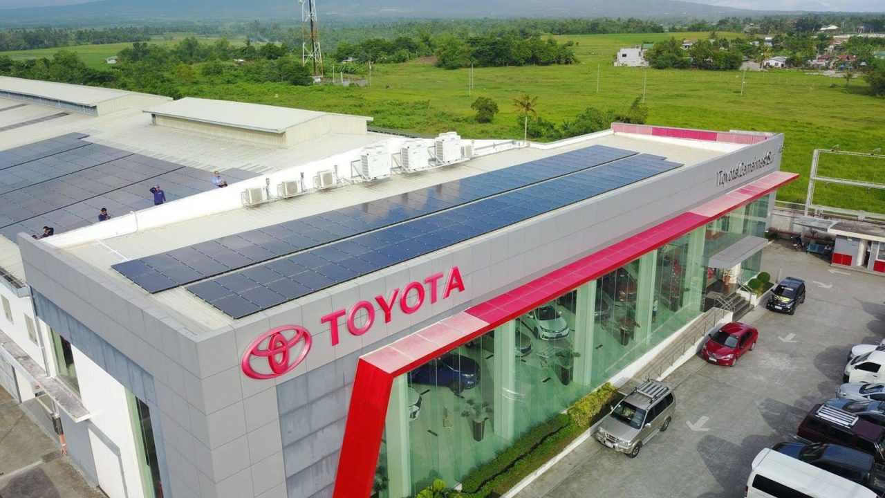 TOYOTA DEALERSHIPS REV UP THEIR SOLAR POWERED AUTO MALLS