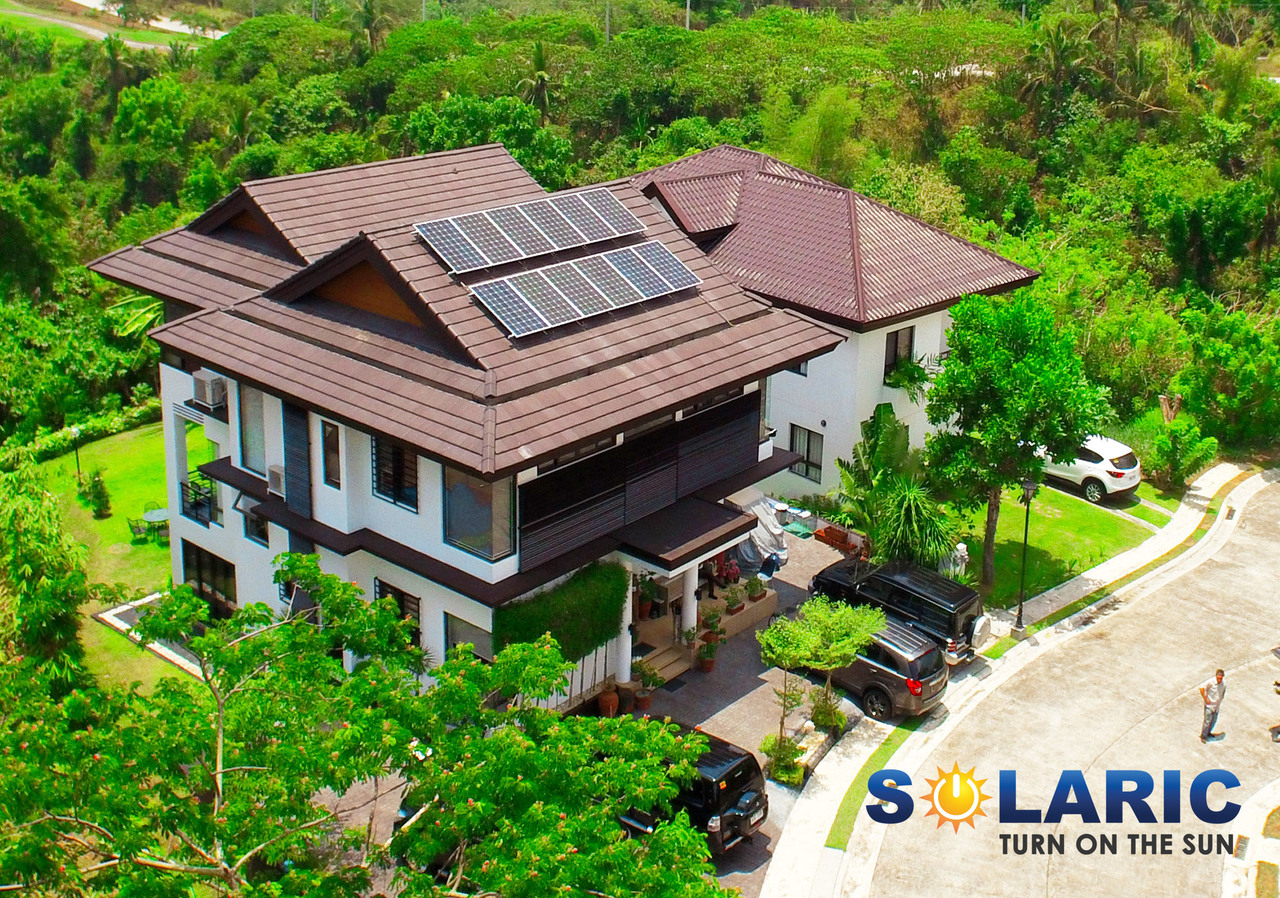 A home with rooftop solar in the Philippines