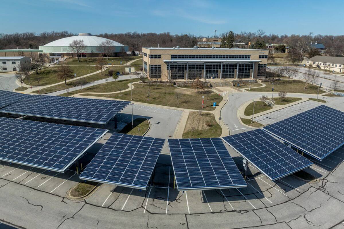 How Solar Panels Can Power Rural Communities with Clean Energy