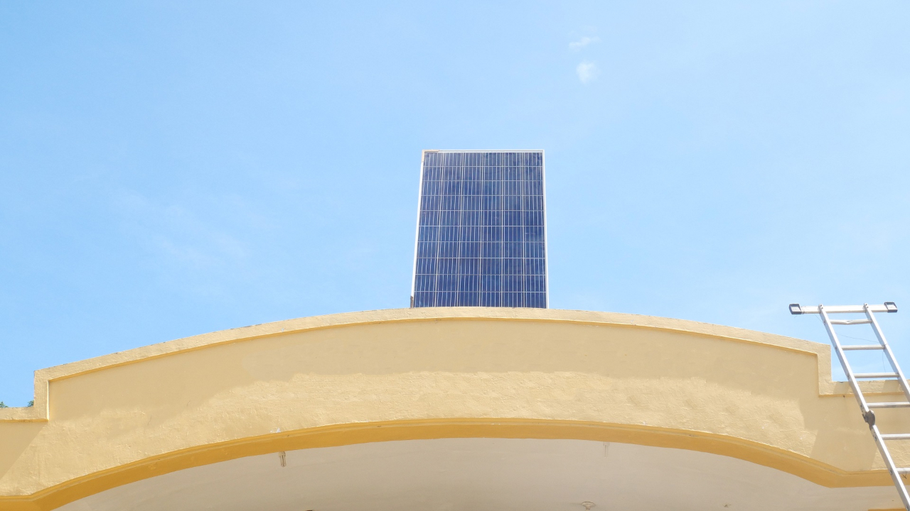 HOW DOES HEAT AFFECT YOUR SOLAR PANELS?