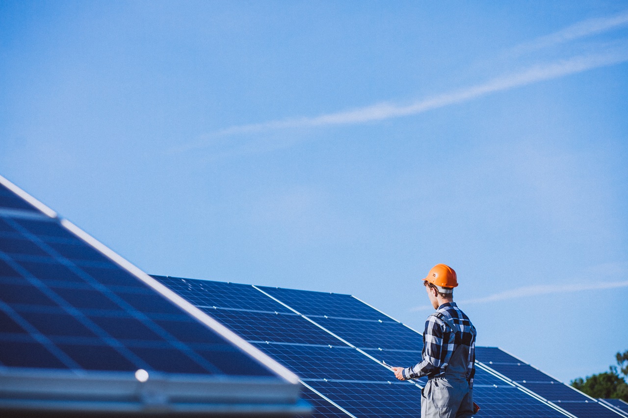 ON GETTING ROOFTOP SOLAR: DO YOU REALLY NEED BATTERIES?