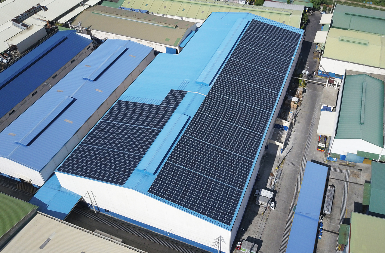 Solar panels along the entire rooftop