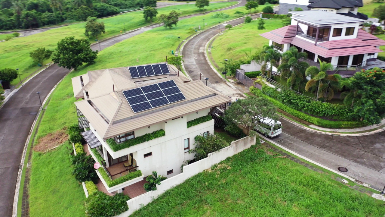 BEAT THE HEAT WITH SOLARIC!