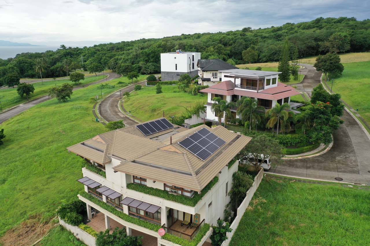 POLY IS OUT, MONO IS IN!